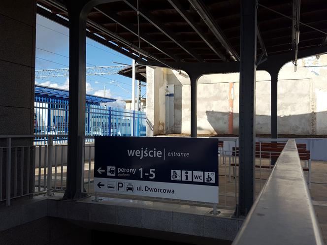 Kończą się prace na peronie 6 w Lesznie