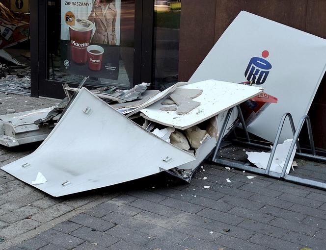 Złodzieje wysadzili bankomat w Kołobrzegu