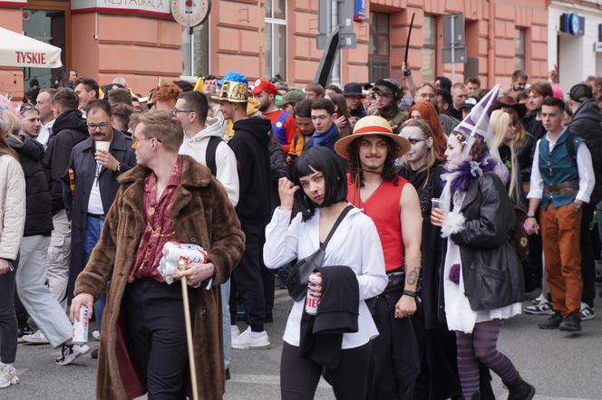 Rzeszowskie Juwenalia rozpoczęte. Barwny korowód przeszedł przez miasto