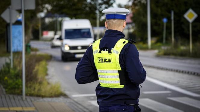 Zamknięte lasy, policjanci i żołnierze z długą bronią. Tak wygląda jedna z największych obław w historii Polski