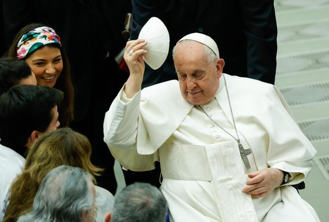Papież Franciszek w szpitalu. Miał poważne problemy z głosem podczas audiencji