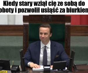 Cała Polska śledzi obrady Sejmu. Te memy rozbawią cię do łez!