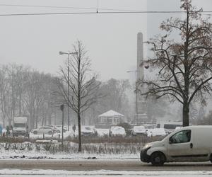 Wielka śnieżyca w Warszawie. Kiedy przestanie sypać? Zaskakująca prognoza