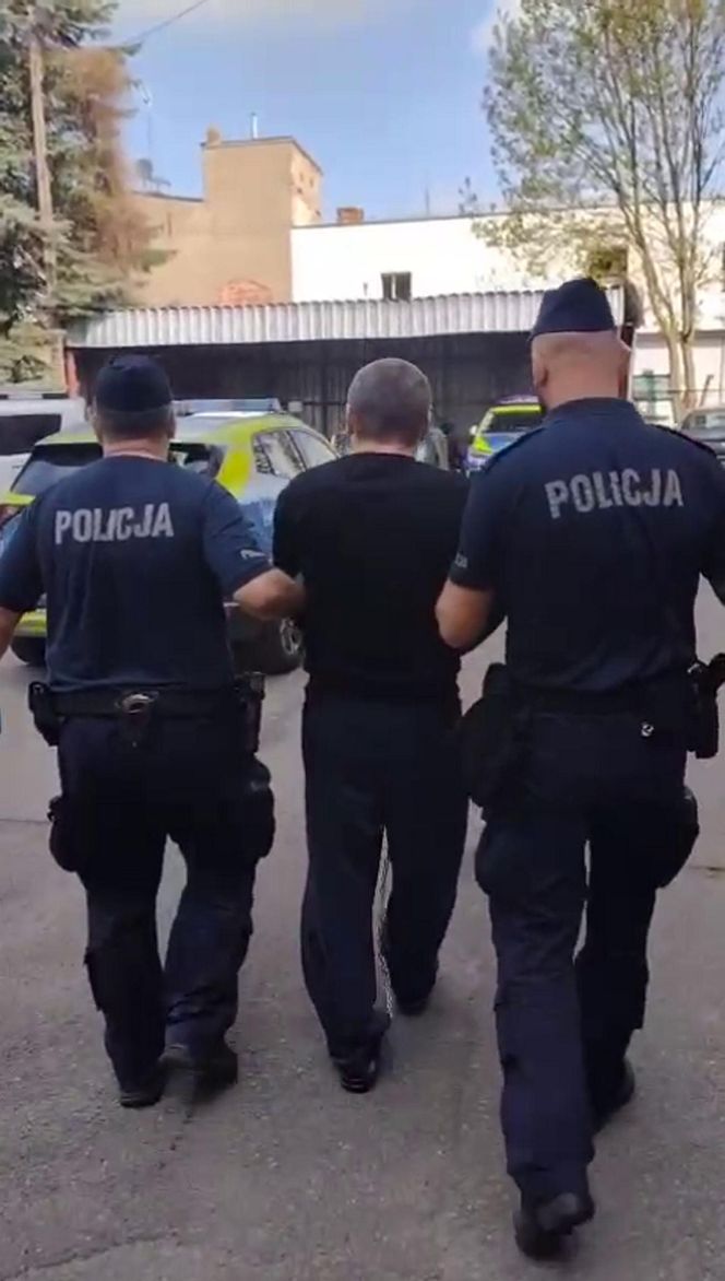 Wtargnął z siekierą do mieszkania