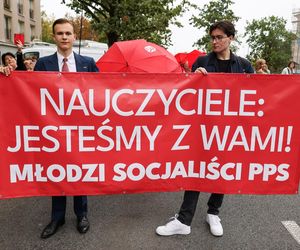 Protest ZNP przed Ministerstwem Edukacji