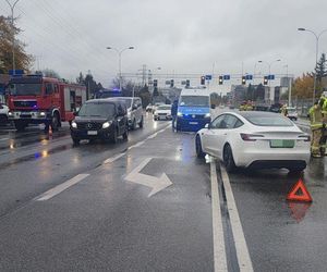 Poważny wypadek na al. Sikorskiego w Rzeszowie. Kierowca miał ponad 3 promile