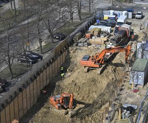 Deweloper buduje apartamentowiec tuż pod ich oknami. „Ten blok zasłoni nam świat”
