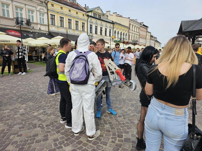 Rzeszowskie Juwenalia 2024. Barwny korowód studentów