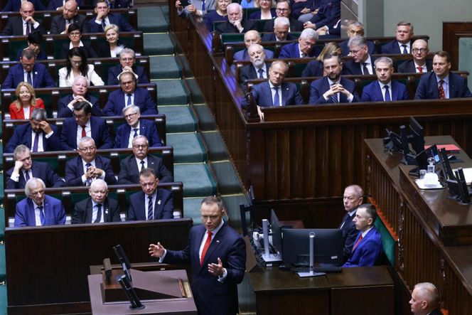 Wszystkie miny Donalda Tuska.