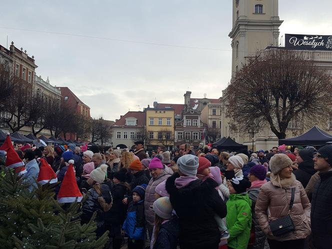 Ekstremalne Mikołajki z NGO w Lesznie przyciagnęły tłumy mieszkańców