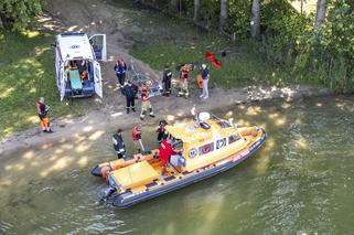 Śmigłowiec z turystami runął na dno jeziora Tałty. Nowe fakty o wypadku w Mikołajkach [ZDJĘCIA, WIDEO]