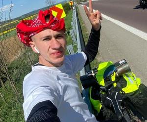 Ruszył w samotną podróż rowerem do Lizbony. 21-latek z Wrocławia zbiera pieniądze na operację chorego brata