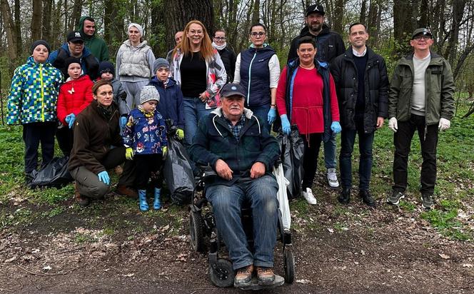 Posprzątali iławski las... dla kotów!