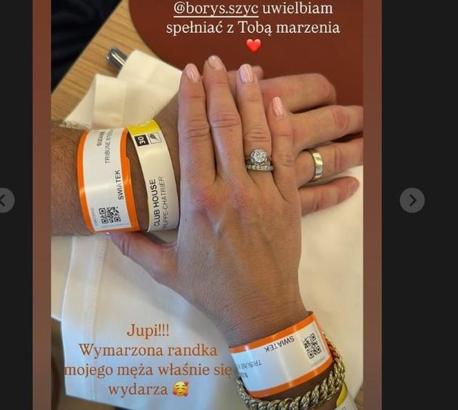 Borys Szyc i Justyna Nagłowska na meczu Igi Świątek