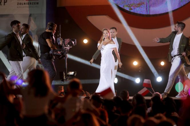 Wakacyjna Trasa Dwójki w Elblągu. Koncert piosenki wojskowej państw NATO