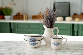 Styl prowansalski w nowoczesnym wydaniu. Subtelną elegancję połącz z sielskością