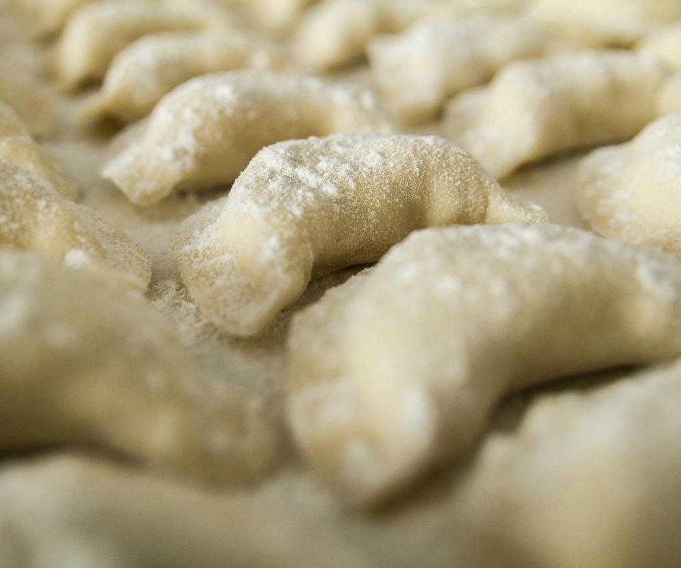 Smaczne i delikatne. Najlepsze pierogi według AI. Ten rodzaj nie ma sobie równych!