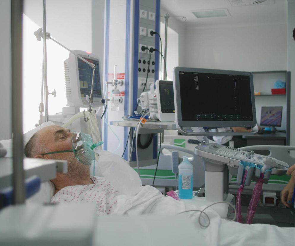 Toksyna botulinowa w kanapkach z food trucka. Nie żyje 52-latek, kolejne osoby w stanie ciężkim w szpitalu  