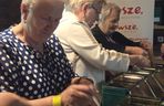 Były opowieści o herbacianych zwyczajach, wspomnienia dawnych spotkań przy stole, a także degustacje różnych gatunków herbat 
