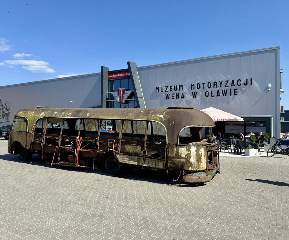 Autobus Bałtyk trafił do Oławy. Co dalej z legendą PRL? 