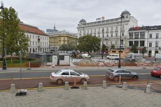 Zaasfaltują Plac Trzech Krzyży żeby go za kilka lat znów rozkopać 