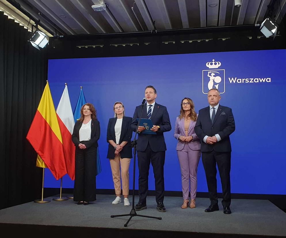 Będzie obniżka opłat za odbiór śmieci. Prezydent Warszawy podał szczegóły 
