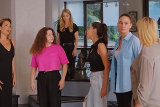 	Miłość i nadzieja odc. 266. Melis, Seda, Zeynep, Feraye, Yildiz