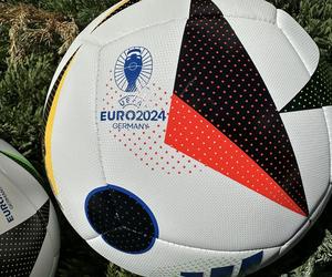 Luteranie w Szczyrku zbierają piłki z okazji EURO 2024 