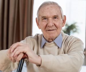 Ulga dla seniora: na jakie zniżki można liczyć po 60. roku życia?