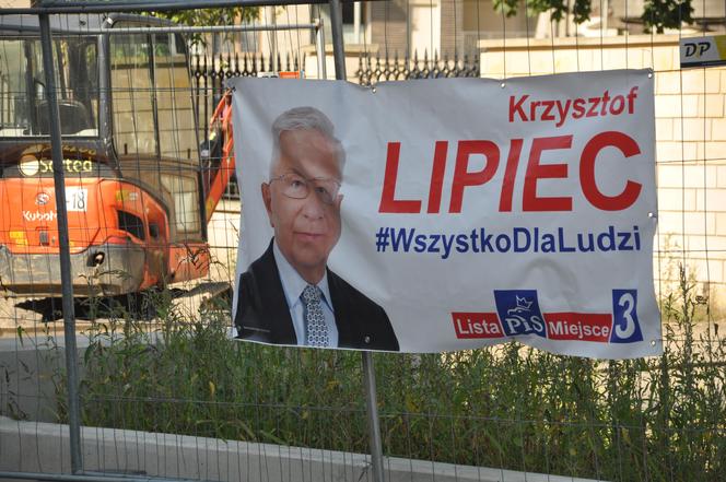 Kampania wyborcza w Kielcach. W śródmieściu najwięcej plakatów kandydatów do Sejmu i Senatu