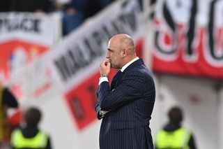 Michał Probierz wystrojony na Finlandia - Polska