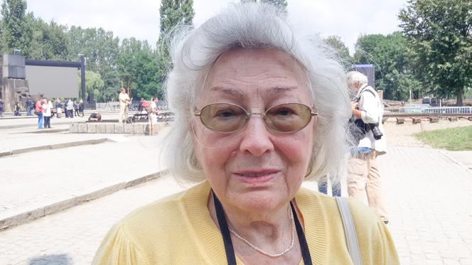 Papież w celi męczennika w Auschwitz