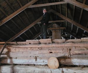 Remont chyży łemkowskiej w Hańczowej