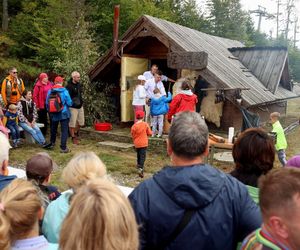 V Dzień Pasterski na Hali Skrzyczeńskiej w Szczyrku