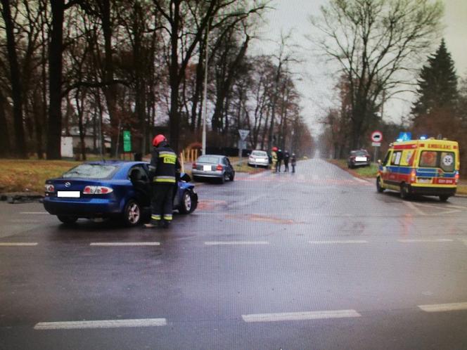 ŁÓDŹ: Wypadek Zgierska/Kaniaziewicza: 23-letni sprawca porzucił auto z rannym kolegą! W drugim aucie poszkodowana KOBIETA Z DZIECKIEM