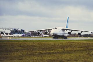 Antonow An-124 Rusłan na lotnisku w Pyrzowicach