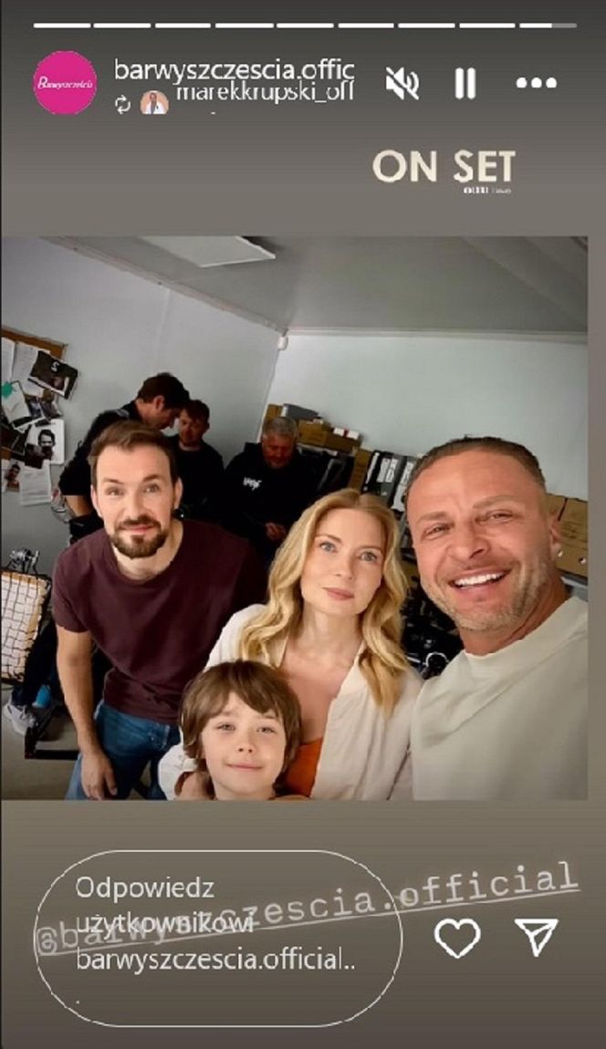 Barwy szczęścia na planie. Dominika (Karolina Chapko), Sebastian (Marek Krupski), Mateusz (Filip Kowalewicz)