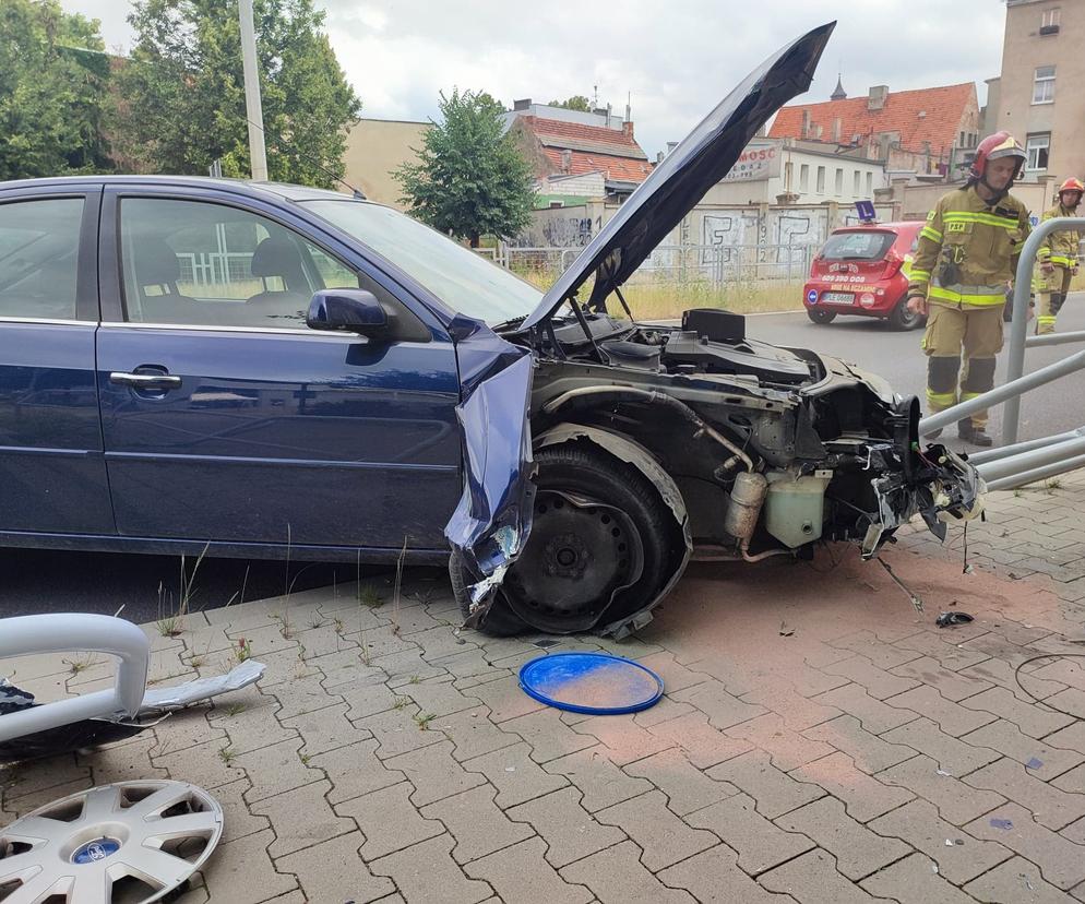 Wypadek na Al. Jana Pawła II w Lesznie