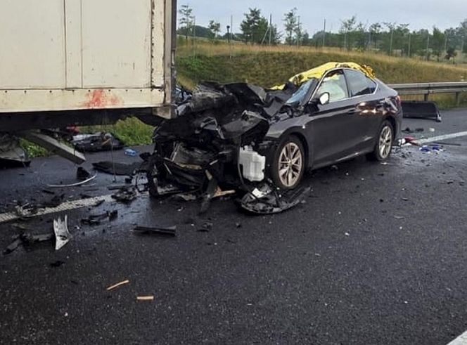 Wypadek na S7 pod Nidzicą. Trzy osoby nie żyją