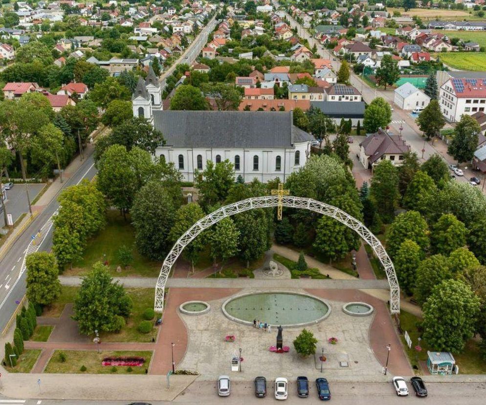 W tym mieście na Podlasiu znajduje się geograficzny środek Europy. Nie uwierzysz, skąd ma taką nazwę!