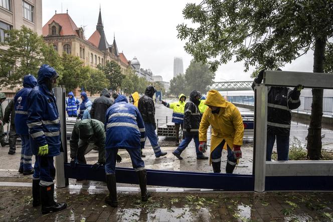 Fala kulminacyjna w stolicy! Czy jest zagrożenie powodziowe?