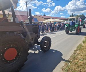 XXIII Międzynarodowy Festiwal Starych Ciągników i Maszyn Rolniczych im. Jerzego Samelczaka. Zdjęcia z parady i terenu festiwalu