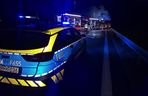 Śmiertelny wypadek na DK 74 pod Wieluniem. Kierowca mazdy zderzył się z tirem i spłonął [ZDJĘCIA].