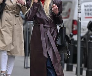 Monika Olejnik jedzie na czerwonym świetle, bo spieszy się do pracy