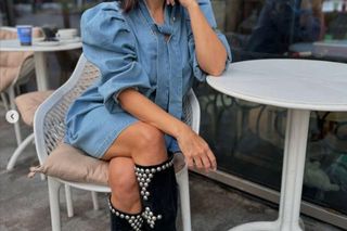 Raz kolanko, raz stópka. Kasia Cichopek wie, jak zagrać nóżką