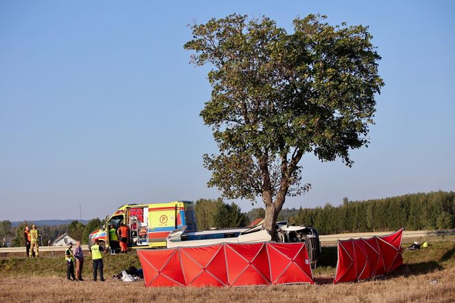 Wypadek Busa z Dziećmi w Miejscowości Lechów 