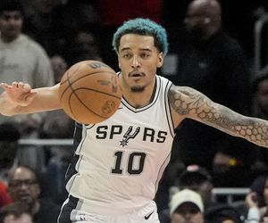 Jeremy Sochan padł ofiarą eksperymentów. Trenerzy San Antonio Spurs nie mają dla niego litości