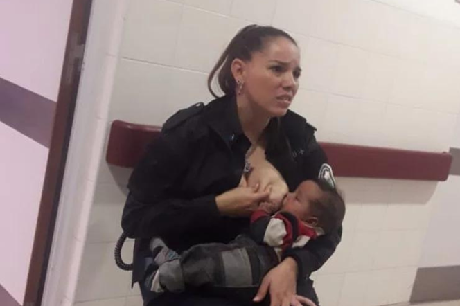 Policjantka nakarmiła porzucone, głodne niemowlę własną piersią. Okrzyknięto ją bohaterką 