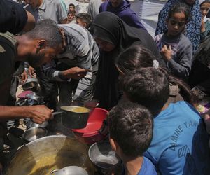 Dramat w Strefie Gazy. Dzieci i seniorzy umierają z głodu. Pomoc ruszyła, ale wciąż jest jej za mało