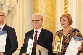 Gala na Zamku Królewskim w Warszawie. Starosta Toruński odebrał nagrodę dla budynku w Dobrzejewicach